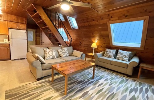 Stevensville House | Chalet on the Lake 48 w/Beach Access, Pools, Sport Courts, Fishing Pond & more!