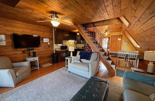 Stevensville House | Chalet on the Lake 91 w/Beach Access, Pools, Sport Courts, Fishing Pond & more!
