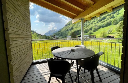 Kloesterle am Arlberg Apartment | Chalet Pecker - Woodpecker Chalets