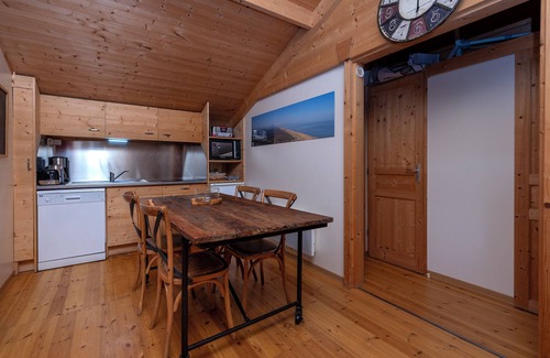 Labenne-Ocean House | Chalet Perché with Full Comfort in Labenne Océan – Unique Treehouse Stay for 4 Guests - Beach Nearby