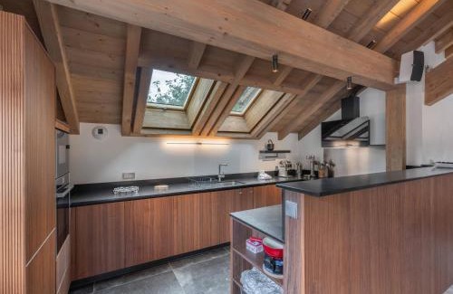 Meribel Ski Chalet | Chalet rénové à Méribel avec sauna, jacuzzi et terrasse - FR-1-565-107