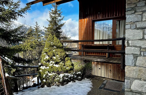 Meribel Ski Chalet | Chalet rental 70m2 at the foot of the slopes