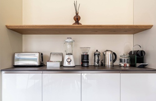 La Motte-en-Bauges Ski Chalet | Chalet 'Rossanaz' with Mountain View, Wi-Fi and Air Conditioning