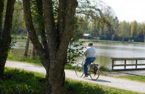 Meslay-du-Maine Ski Chalet | Chalet Saint-Denis-du-Maine, 3 pièces, 4 personnes - FR-1-600-74