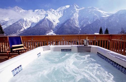 Les Houches Ski Chalet | Chalet Serena - luxury 7 Bedroom Chalet, Pool & Spa