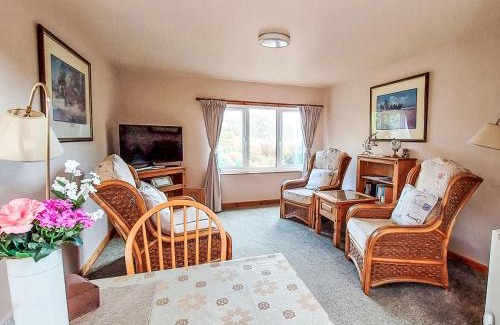 Achachork Ski Chalet | Chalet Skye Garden Accommodation by Interhome