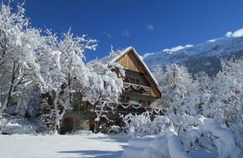 Vaujany Bed & Breakfast | Chalet Solneige