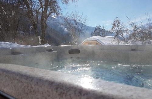 Vaujany Bed & Breakfast | Chalet Solneige