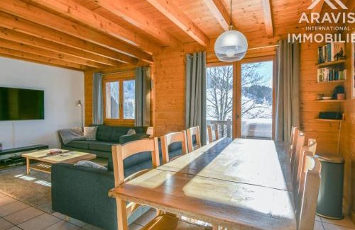 Le Chinaillon Ski Chalet | Chalet spacieux avec balcon sud, 8 pers, 4 ch, proche pistes et commerces, équipements modernes ! - FR-1-391-158