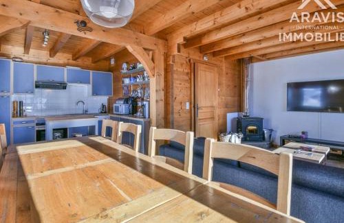 Le Chinaillon Ski Chalet | Chalet spacieux avec balcon sud, 8 pers, 4 ch, proche pistes et commerces, équipements modernes ! - FR-1-391-158