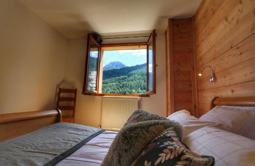 La Salle-les-Alpes Ski Chalet | Chalet Stam