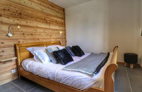 La Salle-les-Alpes Ski Chalet | Chalet Stam