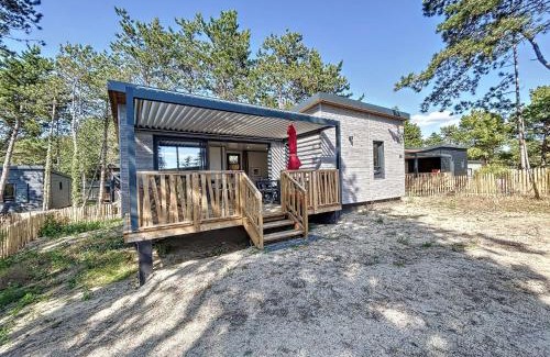 Jullouville Ski Chalet | Chalet standing avec piscine chauffée, proche plage et commerces, équipé de WiFi - 6 couchages. - FR-1-361-513