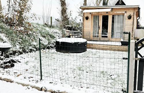 Villainville Ski Chalet | Chalet Studio 5kms Etretat