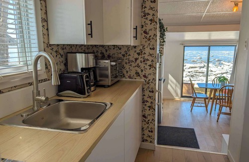 Cap-Saint-Ignace Ski Chalet | Chalet Studio #5 Waterfront with Spa, Fireplace & Wifi