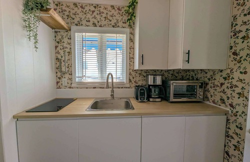 Cap-Saint-Ignace Ski Chalet | Chalet Studio #5 Waterfront with Spa, Fireplace & Wifi