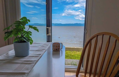 Cap-Saint-Ignace Ski Chalet | Chalet Studio #6 Waterfront with Spa, Fireplace & Wifi