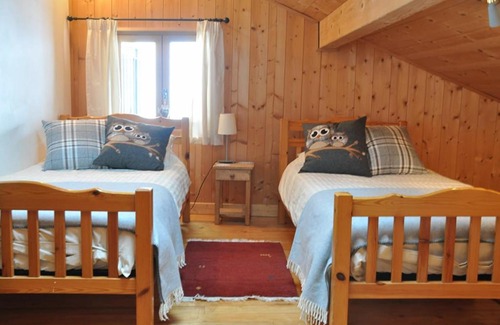 Sixt-Fer-a-Cheval Ski Chalet | Chalet sur les hauteurs plein sud jaccuzzi jardin