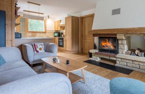 Les Houches Ski Chalet | Chalet Tannuaz - 4 Bedrooms - Quiet area - By Cozee Rentals