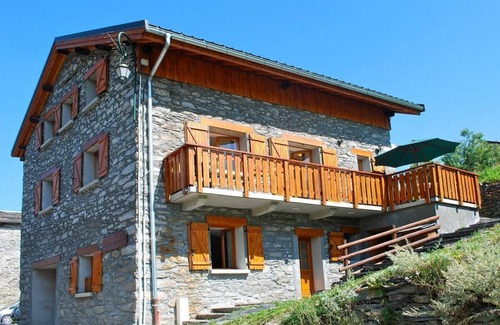 Praranger Ski Chalet | Chalet, terrace, fireplace or stove, parking, tv, ski locker, 190m², Les Menuires