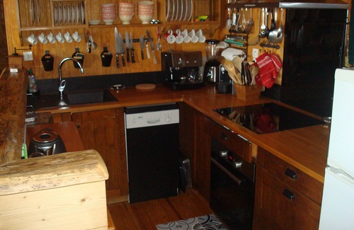 Les Angles Ski Chalet | Chalet Traditionnel Bois .Prestations de qualite.vue Exceptionnelle. Wifi