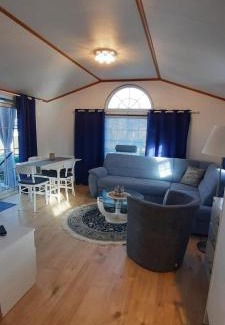 Lathum Ski Chalet | Chalet-Urlaubsglück am See