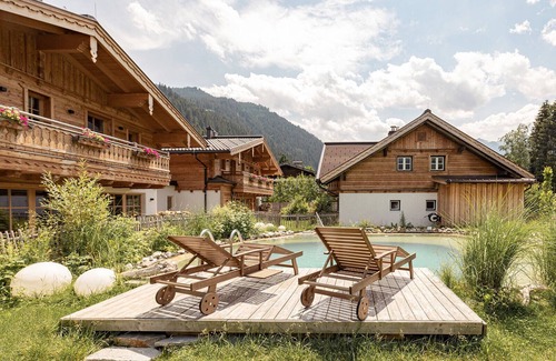 Grossarl Ski Chalet | Chalet vacation in the Salzburg mountains with private saunaChalet vacation with dog