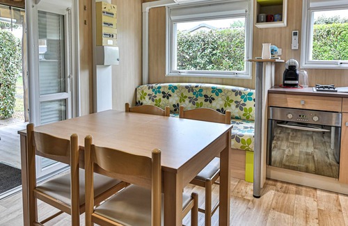 Saint-Hilaire-de-Riez Ski Chalet | Chalet Village de la Mer