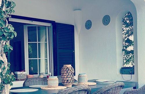 Cala en Porter Ski Chalet | Chalet 'Villa Jones' with Private Pool, Shared Terrace and Wi-Fi