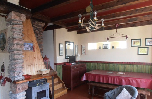 Saint-Jacques-des-Blats House | Chalet With Panoramic View On Le Plomb Du Cantal
