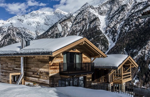 Soelden Ski Chalet | Chalet White Diamond with its own sauna, ski in and ski out