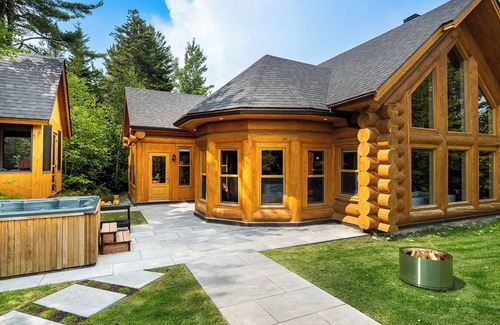 Fiddler Lake Resort Ski Chalet | Chalet White Rabbit at Fiddler Lake