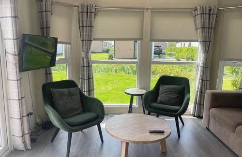 Oost-Graftdijk House | Chalet with 2 bedrooms and terrace