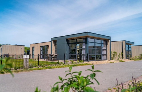 Enkhuizen House | Chalet with 2 bedrooms and a terrace