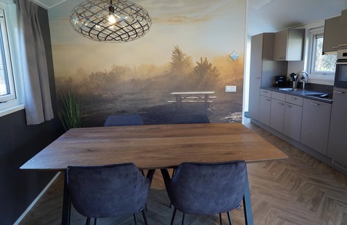 Schaarsbergen House | Chalet with 2 bedrooms and a terrace