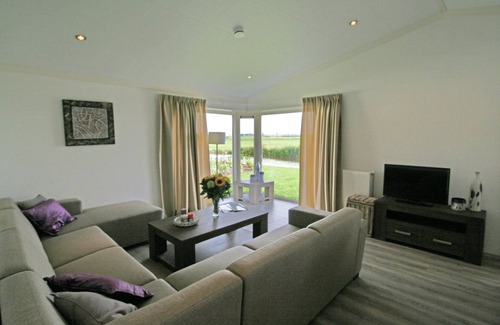 Oost-Graftdijk House | Chalet with 3 bedrooms and infrared sauna