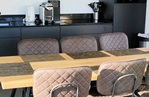 Kaatsheuvel Ski Chalet | Chalet with 3 bedrooms and a terrace