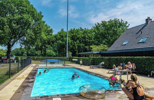 IJhorst House | Chalet with 3 bedrooms and terrace