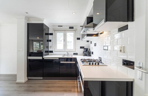 Langeberg House | Chalet with 5 bedrooms and 2 bathrooms