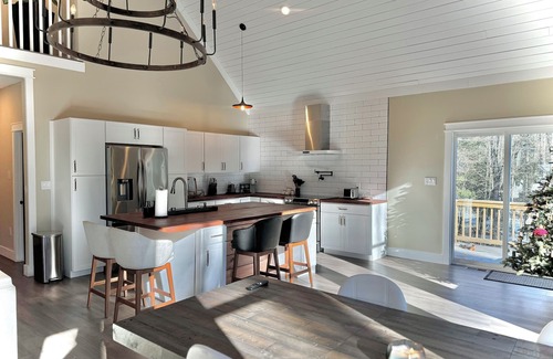 Bouvet Island Ski Chalet | Chalet with year round heated pool, sauna, jacuzzi and a Fully fenced in yard