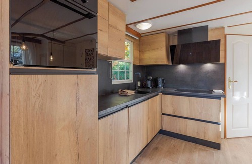 Krachtighuizen Ski Chalet | Chalet with Fireplace in the Heart of Veluwe