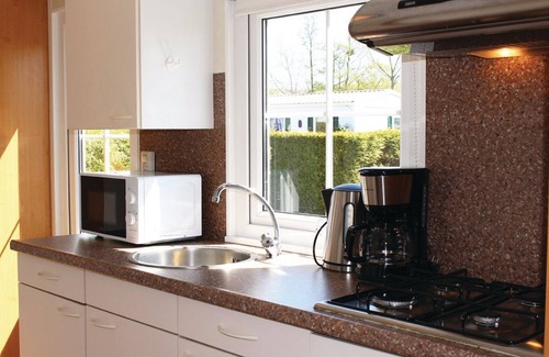 Tzummarum Ski Chalet | Chalet with garden, near Wadden Sea