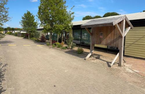 Anloo Ski Chalet | Chalet with nice garden in Anloo