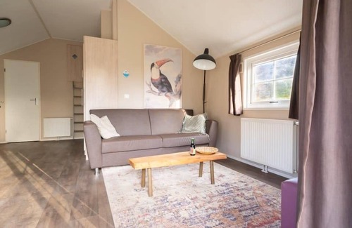 Otterlo House | Chalet with sleeping attic, 2 bedrooms and 1 bathroom