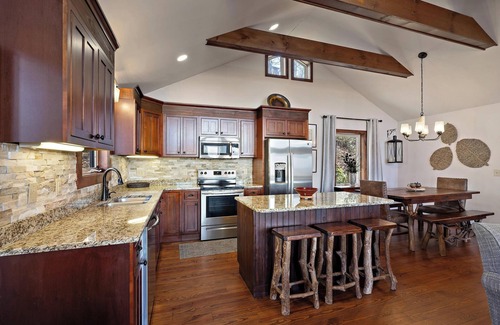 Boone House | Chalet with sweeping mountain views near Blowing Rock and Boone