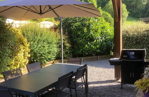 Cons-Sainte-Colombe Ski Chalet | Chalet with unobstructed mountain views 15 minutes from Lake Annecy