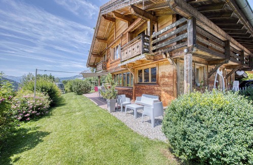 Saint-Jean-de-Sixt Ski Chalet | Chalet Xel-Ha * 180 ° view, Wood stove, Bubble sauna in the garden.