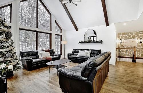 Stoneham Ski Chalet | Chalets Alpins- 27 Chemin des Skieurs