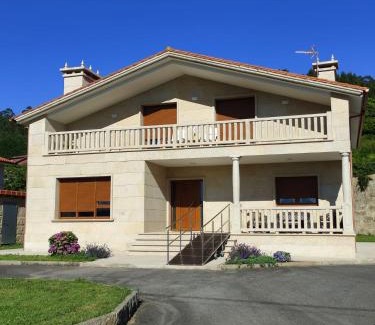 Meis House | Chalets Tito Gómez Meis