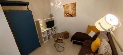 Beaumont-sur-Sarthe House | Chaleureuse petite maison de bourg